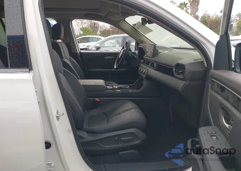 2025 Honda Pilot Touring z USA, uszkodzony, nr VIN 5FNYG1H71SB153061